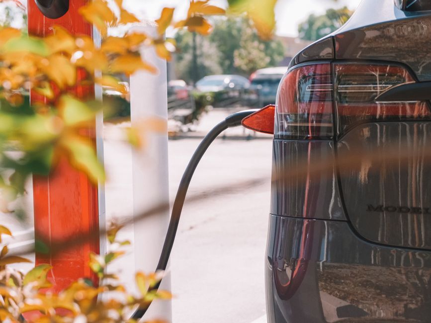 Voiture électrique d'occasion : pièges à éviter